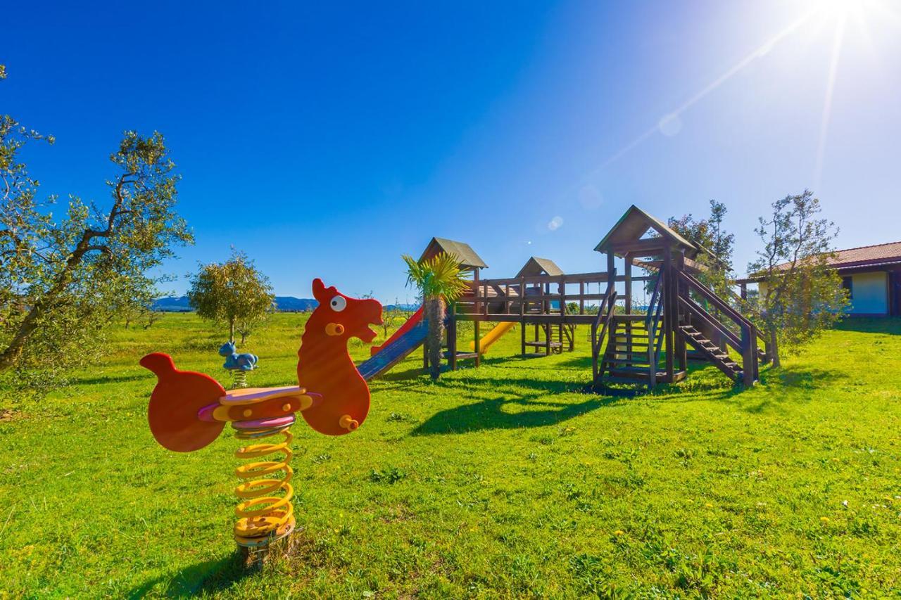 ホテル Glamping Gli Etruschi ピオンビーノ エクステリア 写真