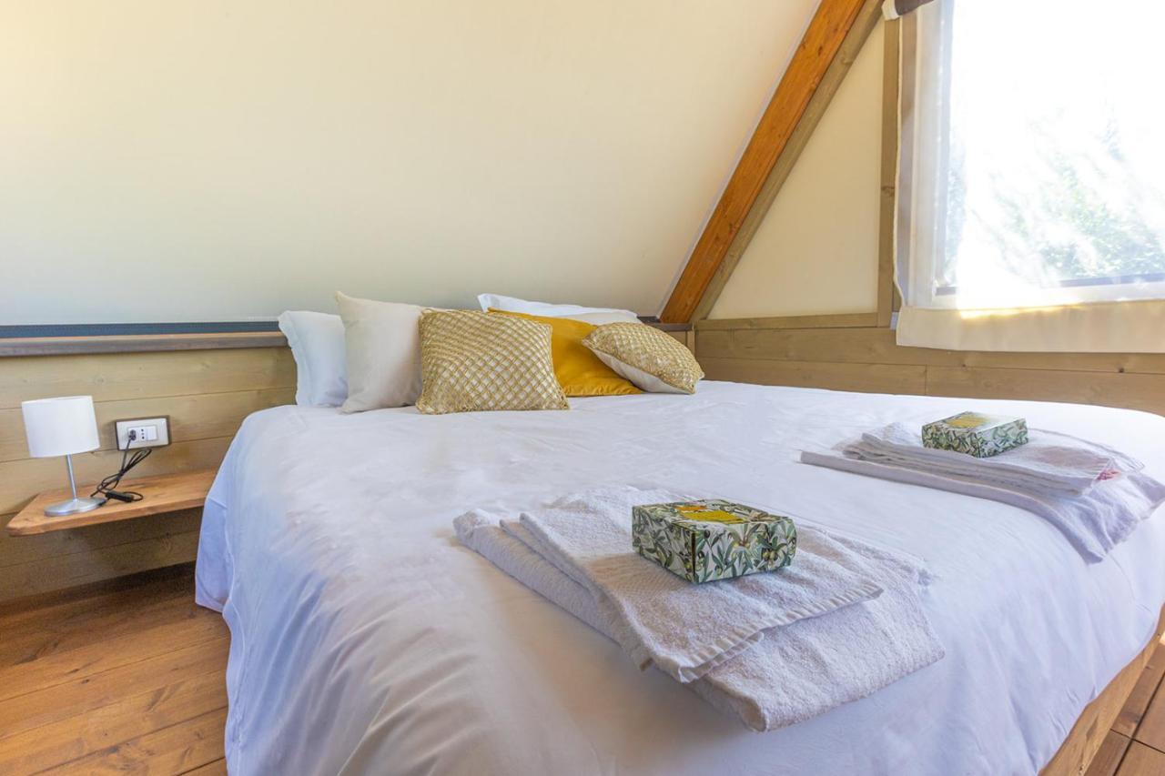 ホテル Glamping Gli Etruschi ピオンビーノ エクステリア 写真