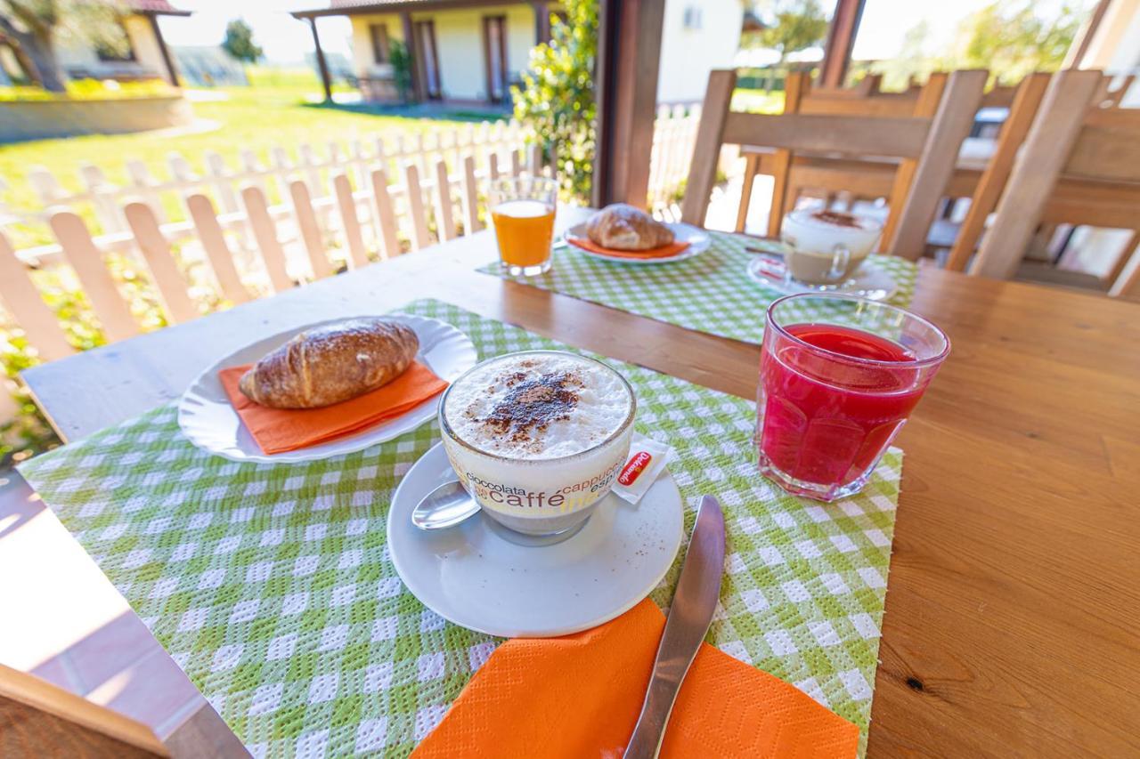 ホテル Glamping Gli Etruschi ピオンビーノ エクステリア 写真