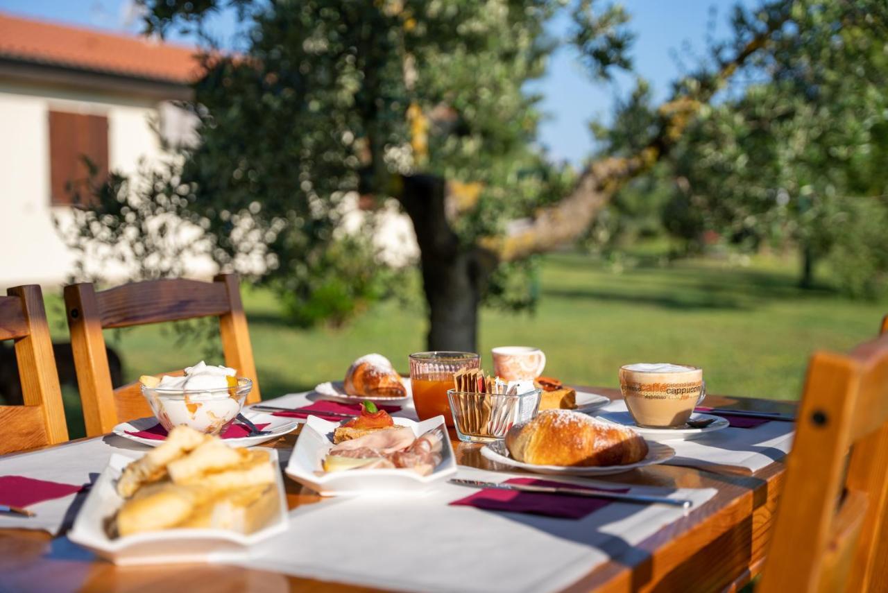 ホテル Glamping Gli Etruschi ピオンビーノ エクステリア 写真