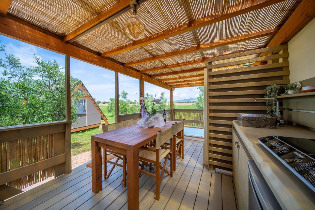 ホテル Glamping Gli Etruschi ピオンビーノ エクステリア 写真